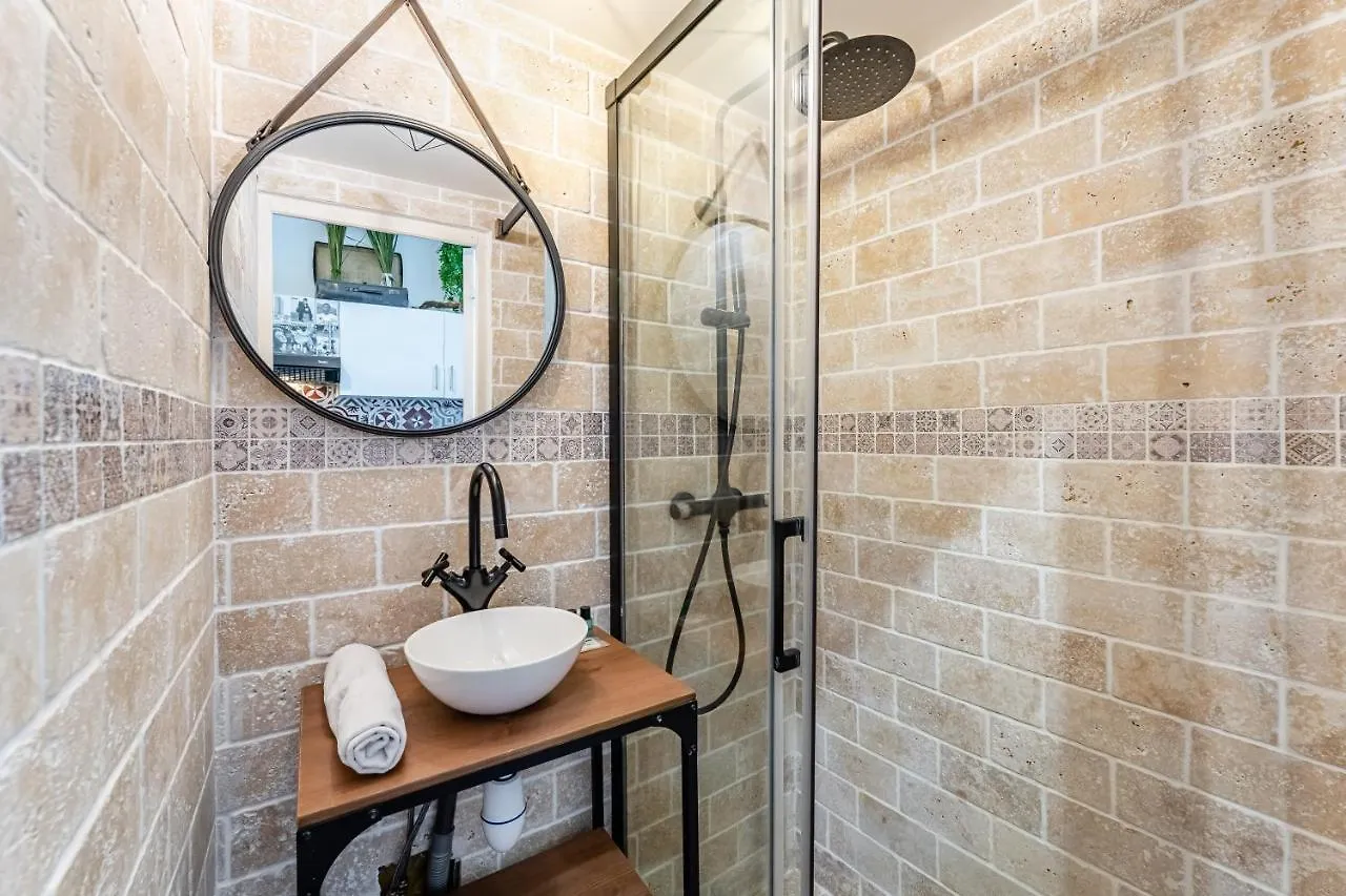 Apartment Suites En Plein Coeur Du Panier Et Vieux Port Marseille