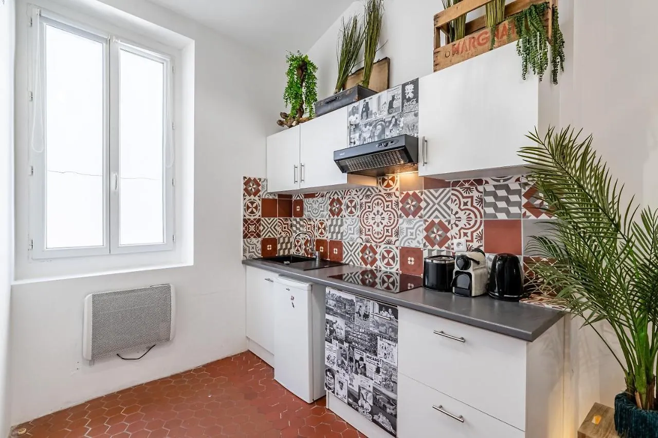 Suites En Plein Coeur Du Panier Et Vieux Port Marseille Apartment