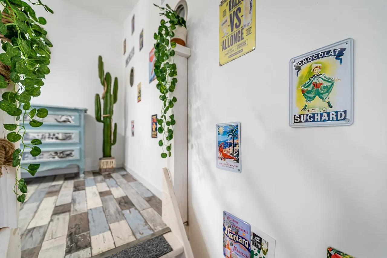 Apartment Suites En Plein Coeur Du Panier Et Vieux Port Marseille